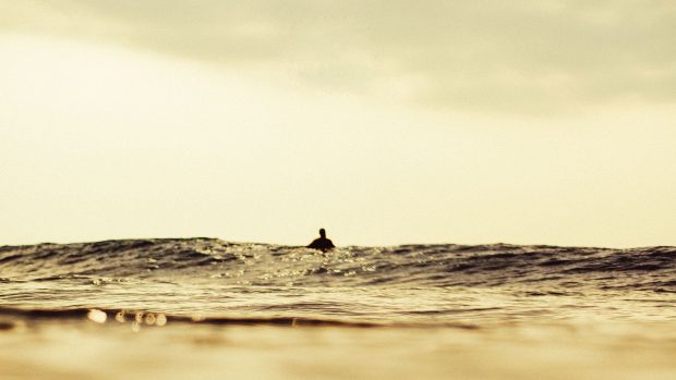 Surfing Wallpapers HD Free Download.