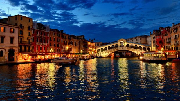 Venice at night wallpaper hd.