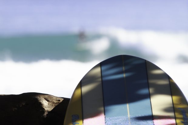 Wallpaper wednesday surfing encuentro.