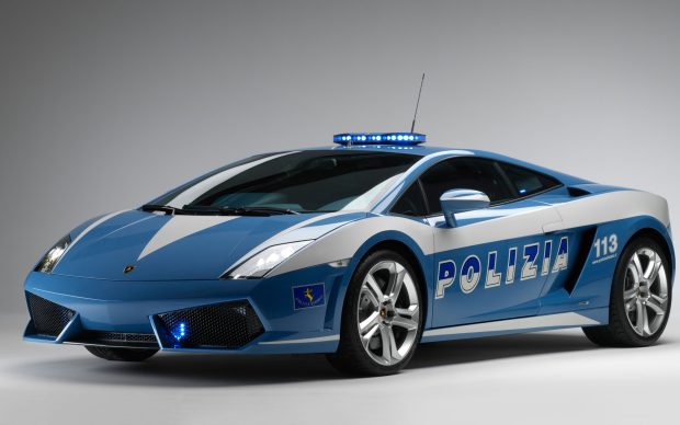 Widescreen Lamborghini italian police Car wide.