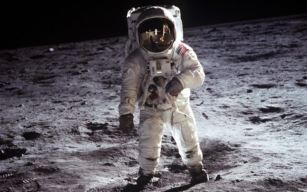 Astronaut Photo Free Download.