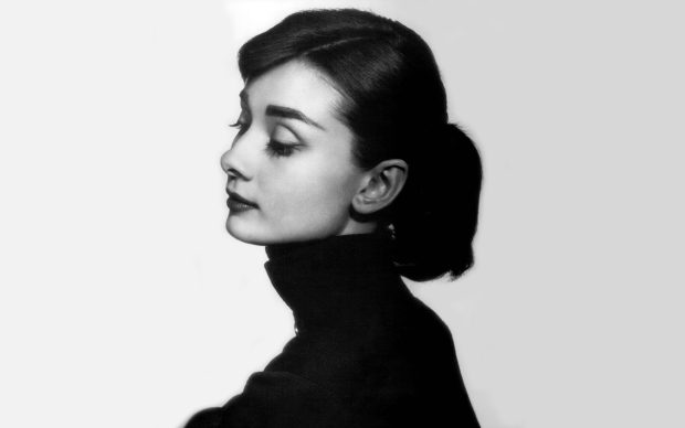Audrey Hepburn Desktop Wallpaper.