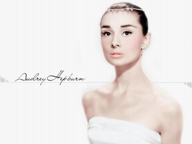 Audrey Hepburn Photos.