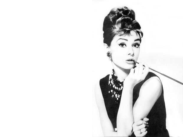 Audrey Hepburn Wallpaper.