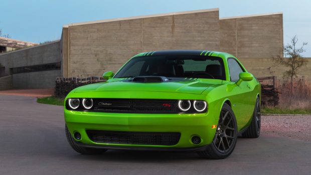 Download Free Dodge Challenger Photo.