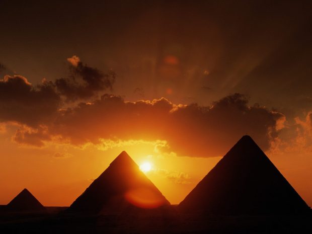 Egyptian Desktop Photo.