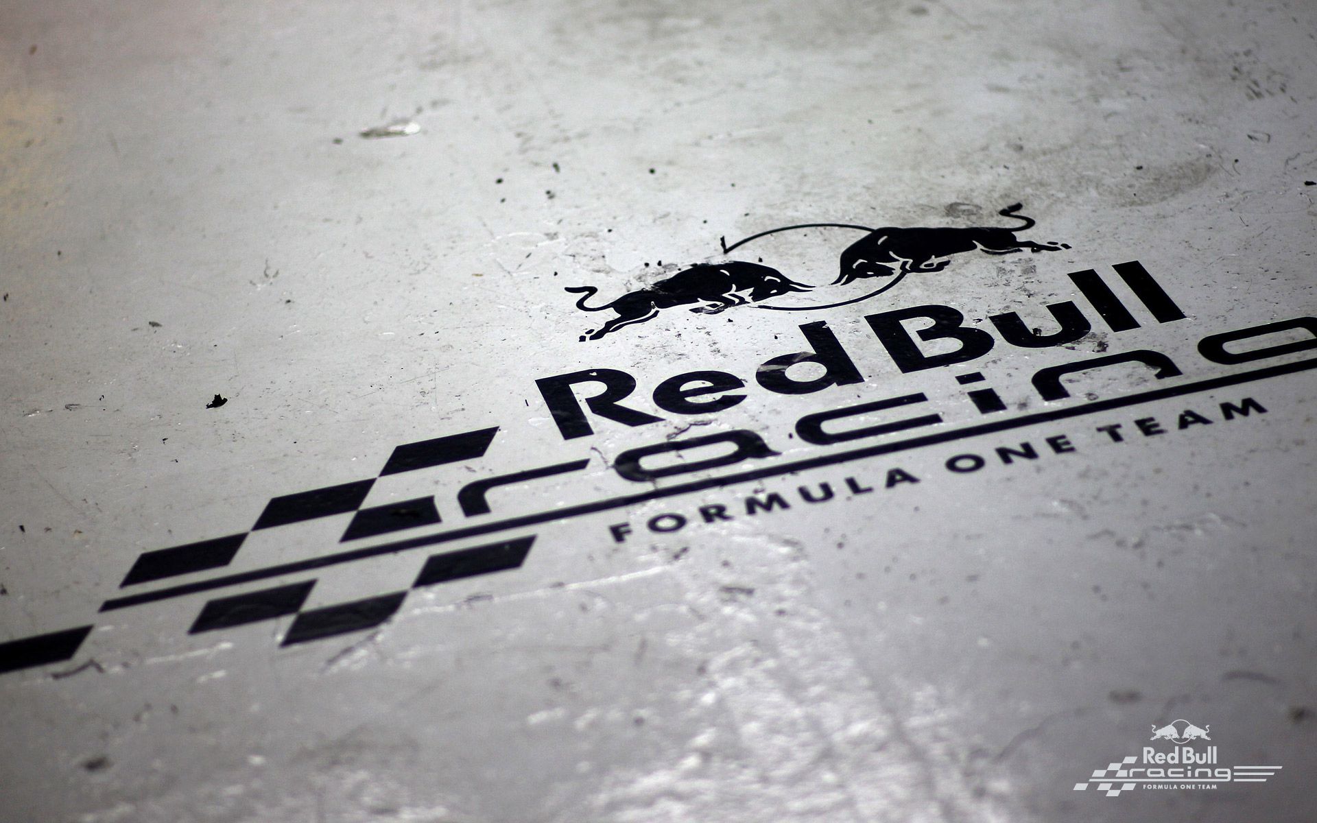 Free Download Red Bull Logo Wallpapers Pixelstalk Net