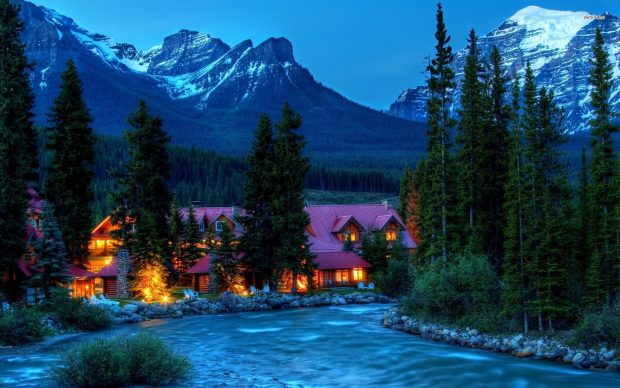 Beautiful Log Cabin Wallpaper.