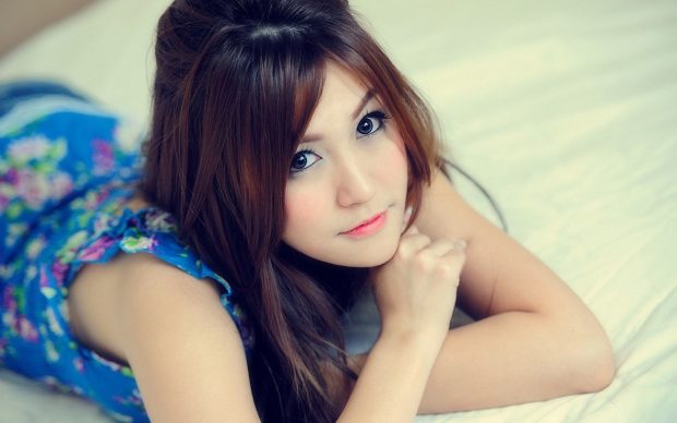 Desktop HD Cute Girl Pictures.