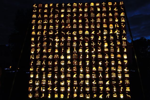 Egyptian Hieroglyphics Desktop Wallpaper.