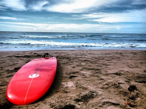 Free Download Surf Beach Image.
