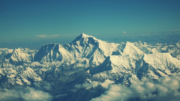 Himaliyas Mountains 2560 x 1440 Background.