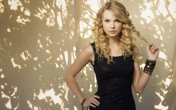 Hot taylor swift wallpaper.