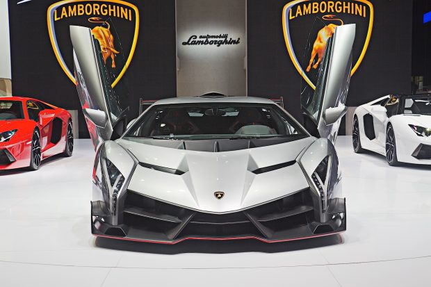 Lamborghini Veneno Backgrounds.