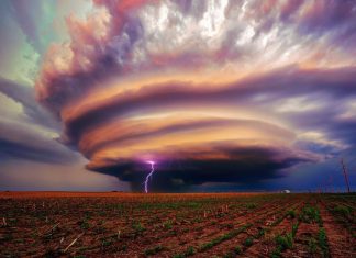 Lightning Storm in a Tornado HD Wallpaper.