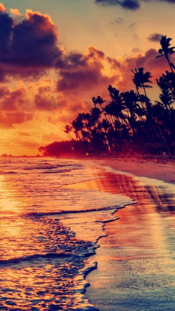 Pretty Sea Beach Iphone Wallpaper.