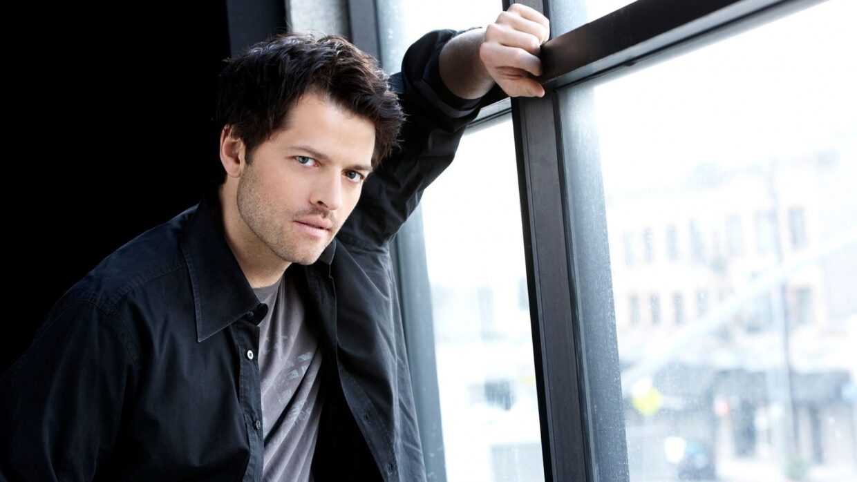 HD Actor Wallpaper - PixelsTalk