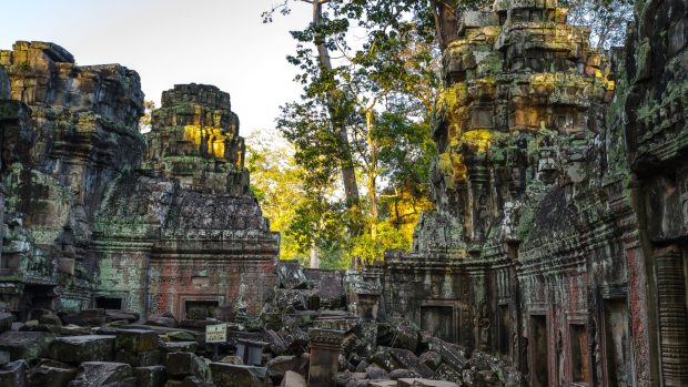 Angkor Wat Full HD Wallpaper.