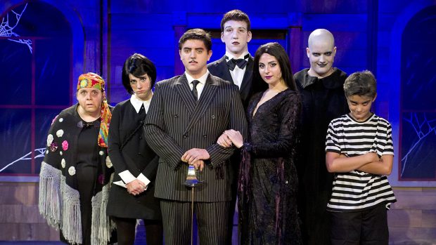 Download Free Addams Family Wallpaper.