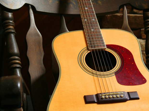 Picture of Acoustic Guitar.