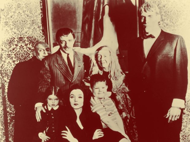 VIntage Addams Family Wallpaper.