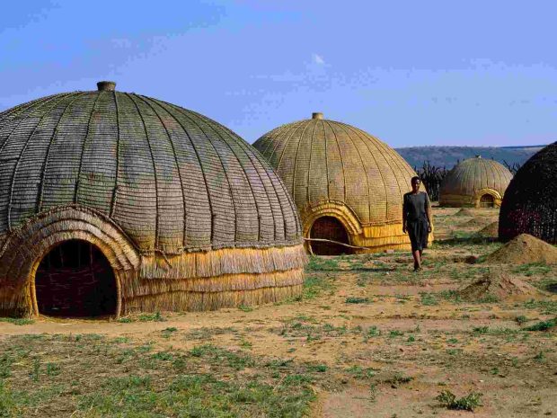 Zulu Huts South Africa 1600x1200 Wallpaper.