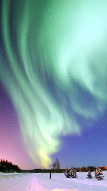 Amazing Aurora Borealis for Mobile 1080x1920.