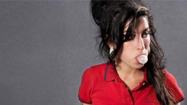 Amy Winehouse Wallpapers Download HD.