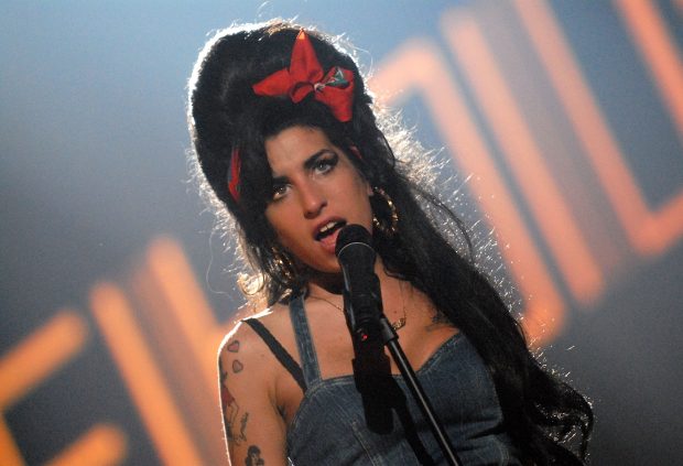 Amy Winehouse Wallpapers HD.