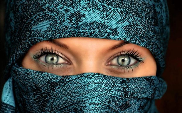 Arabic Eyes Woman Burqa Girls Free Wallpaper.