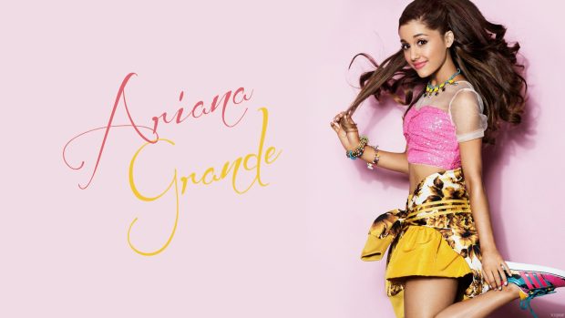 Ariana Grande Cute Wallpaper.