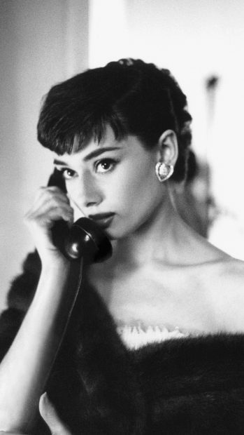 Audrey Hepburn Background for Android Free Download.