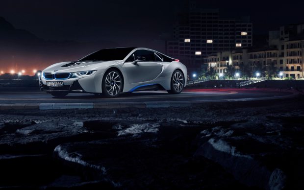 BMW i8 In White Color Side View Night 3840x2400.