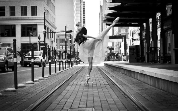 Ballerina Widescreen Wallpaper.