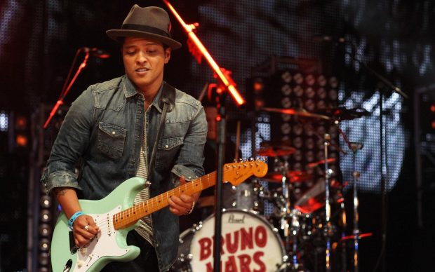 Bruno Mars Guitar Wallpapers.