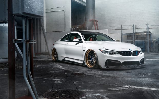 Download Bmw M4 Photos.