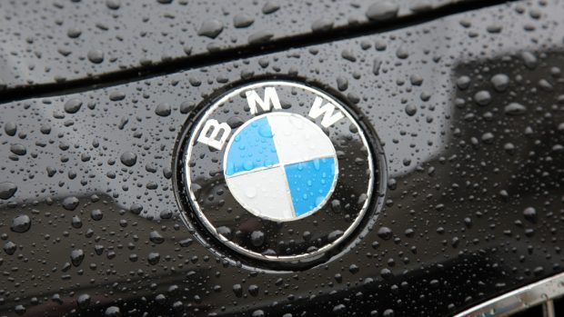 Download Free BMW Logo Wallpaper.