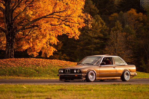 Free bmw e30 wallpaper.