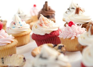 HD cupcake wallpaper.