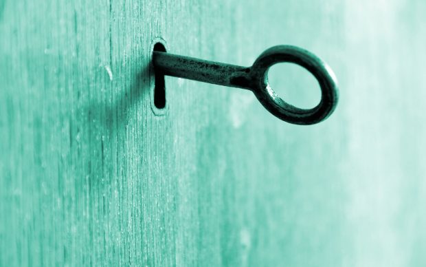 Key Macro On The Door Wallpaper Full HD.