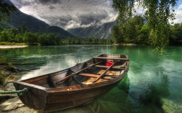 Magnificent Boat Wallpaper.