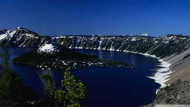 Crater Lake Full HD Wallpaper.