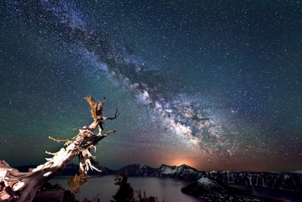 Crater Lake Widescreen Background.