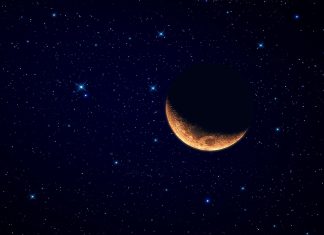 Crescent Moon Wallpaper HD.