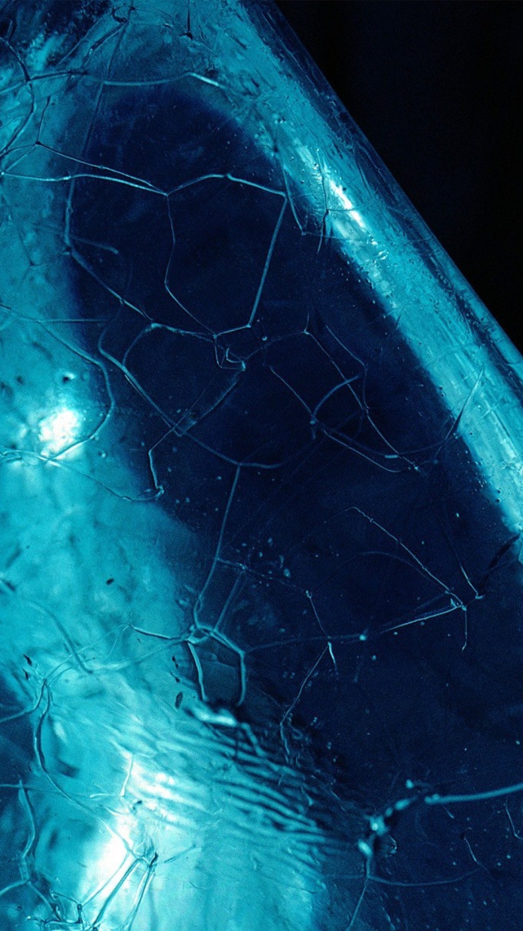 Cracked Screen Wallpaper for Android Free Download | PixelsTalk.Net