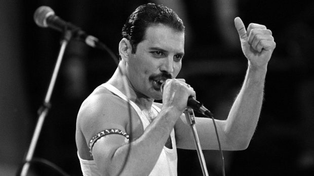 Freddie Mercury Backgrounds.