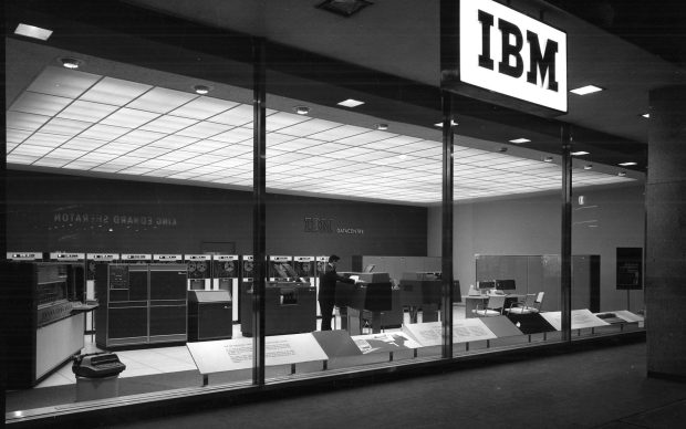IBM computer 1920x1200.