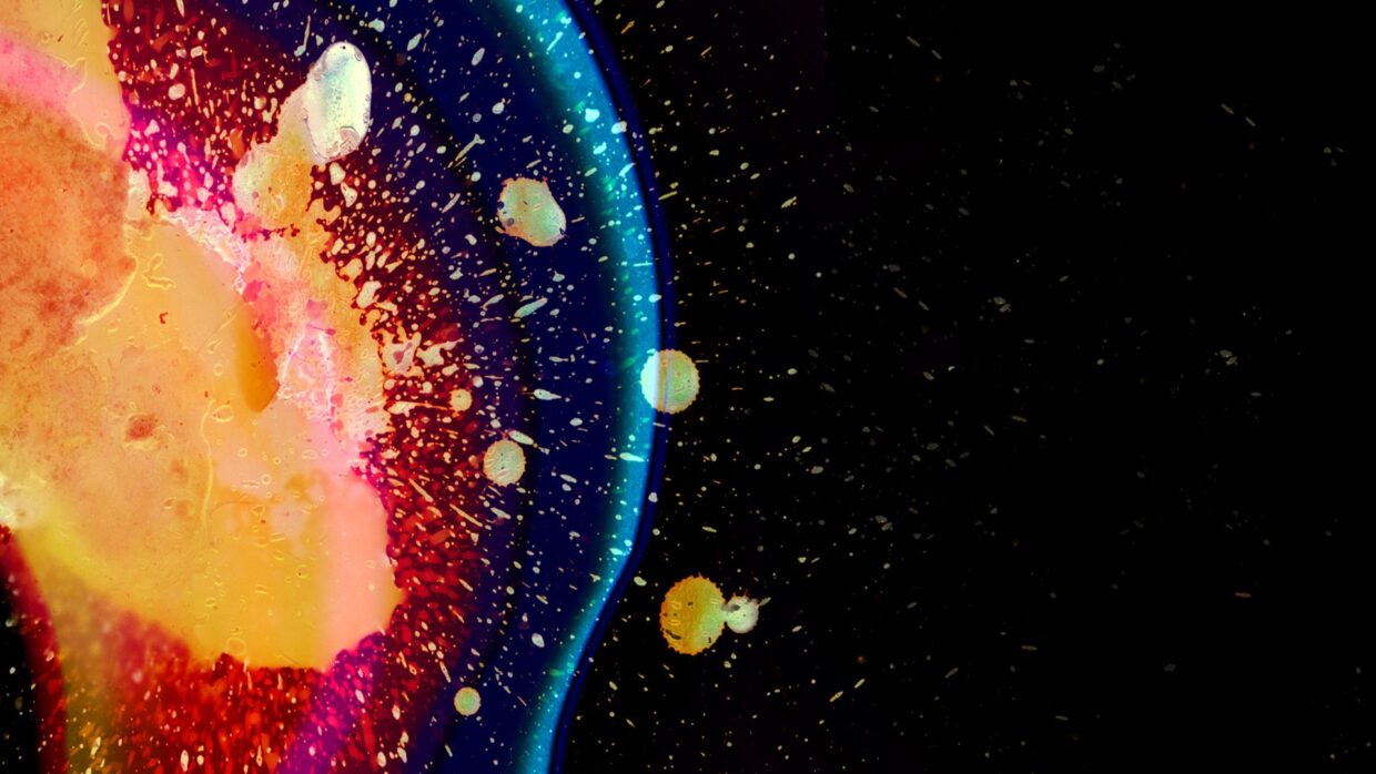 Color Splash Desktop Wallpaper - PixelsTalk