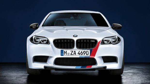 Download BMW M5 Photo.