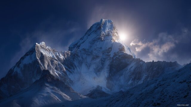 Best Desktop HD Wallpaper, A Dramatic Close Up Of A Snowy Mountain Peak Reflecting Sunlight, Showcasing Nature Majesty In HD